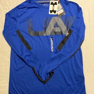 NWT under Armour Youth XL long sleeve shirt